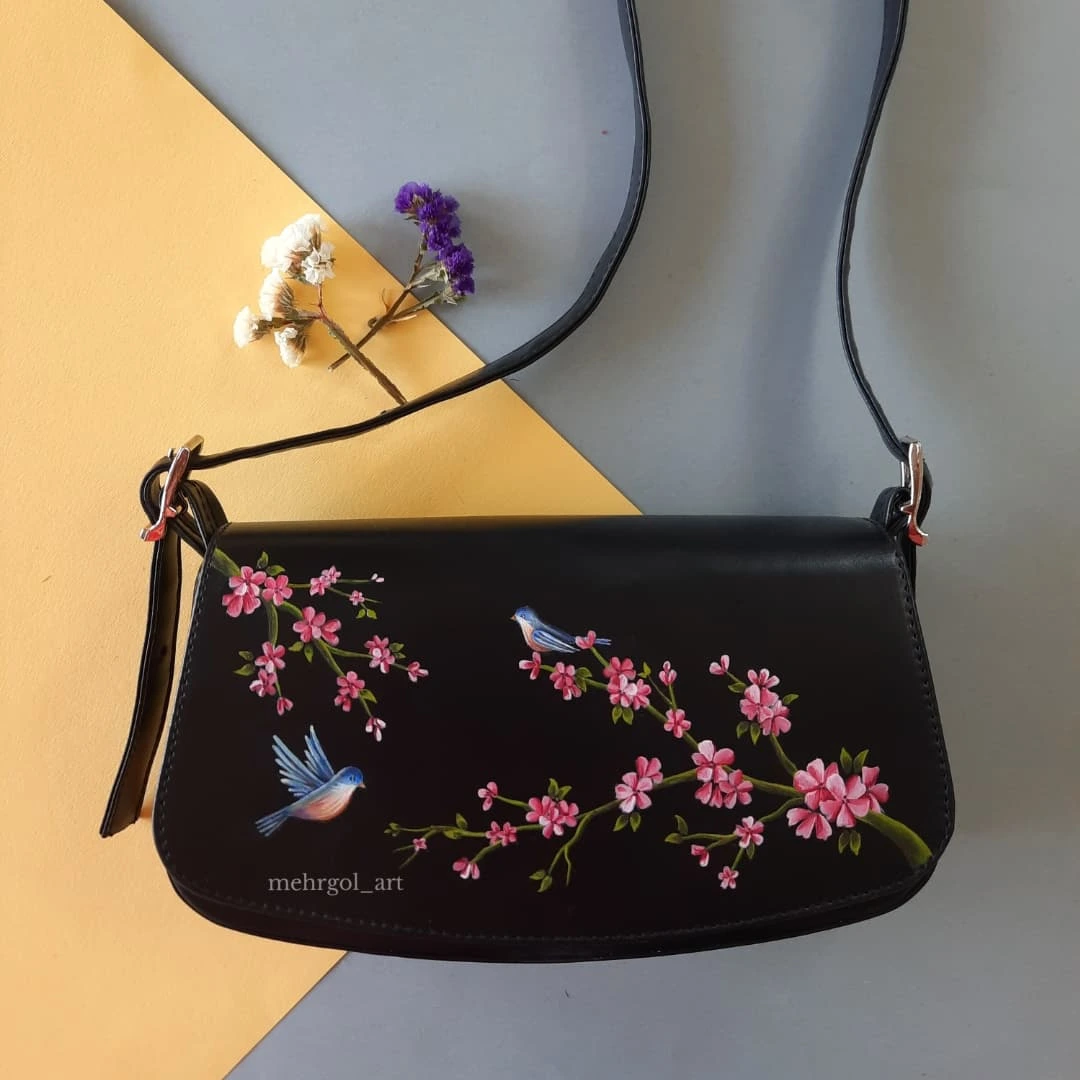 طرح شکوفه بهاری با رنگ ثابت قابل شستسو با هنر دست